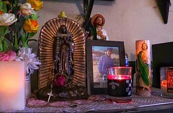 Altar en honor a la memoria de José Juan Méndez, abatido por el LAPD en 2016