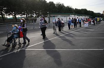 Covid-19 vaccine line in Southern California.