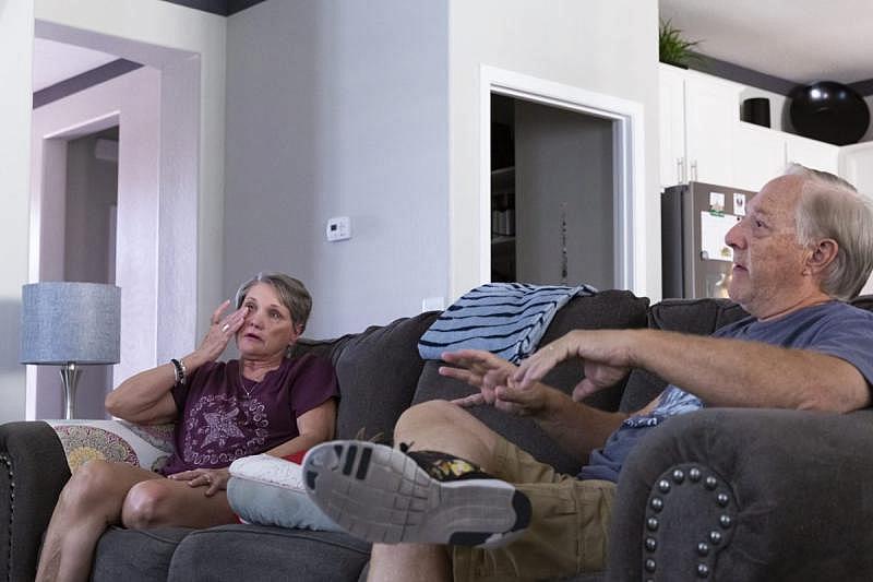 Jodee and Steve Watelet at their home in Mesquite, Nev., on Friday, May 20, 2022. / Photo by Miranda Alam for Voice of San Diego